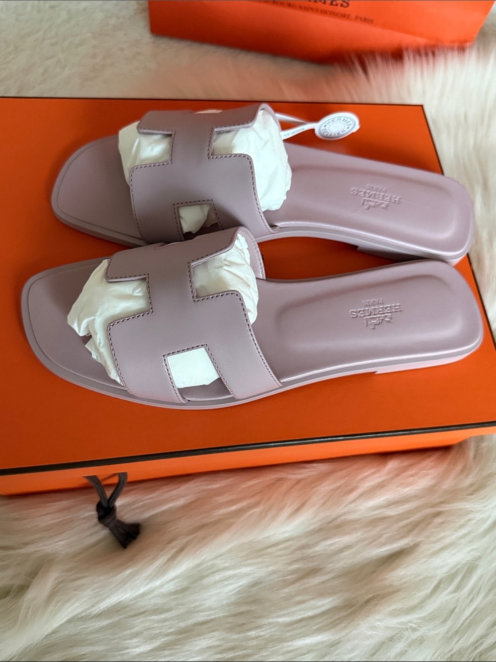 Hermes Oran Sandal Rose Pink suede - Picture 2 of 15